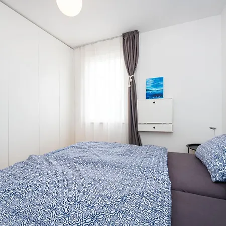 Tribunj Apartament *