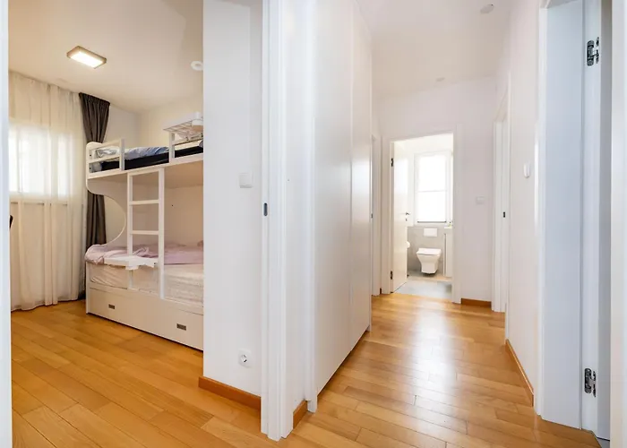 Apartment Tribunj Tribunj (Sibenik-Knin)