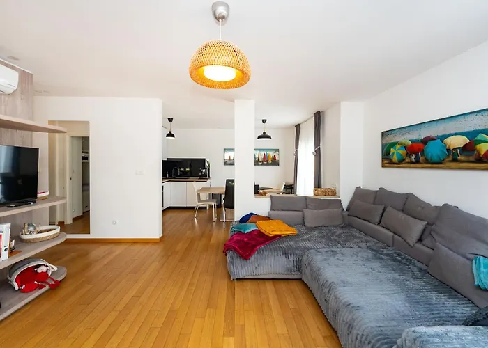 Apartment Tribunj Tribunj (Sibenik-Knin)